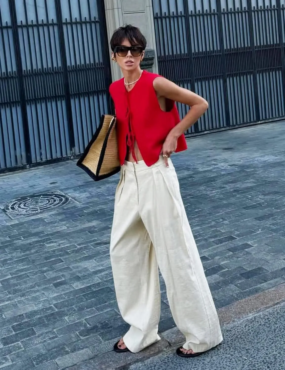 Women's Crochet Sweater Vest Summer Casual Sleeveless Crew Neck Tie Front Knit Vest Top Cardigan