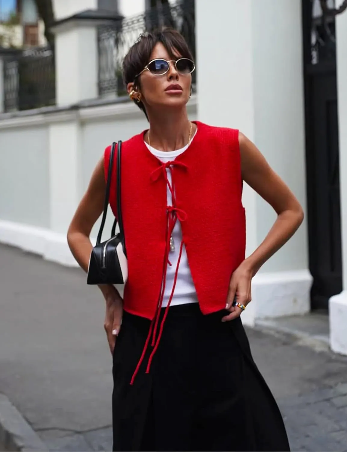 Women's Crochet Sweater Vest Summer Casual Sleeveless Crew Neck Tie Front Knit Vest Top Cardigan